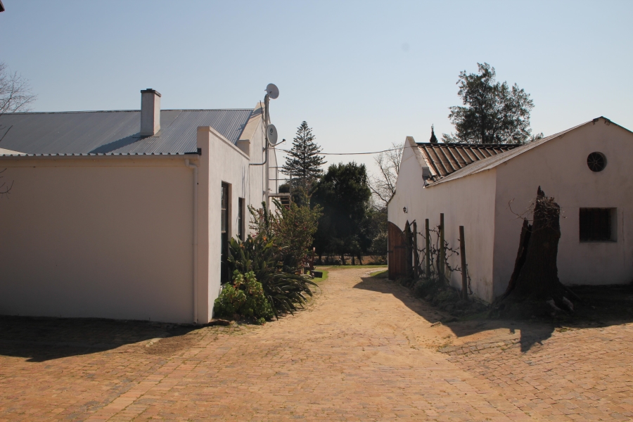 5 Bedroom Property for Sale in Stellenbosch Farms Western Cape